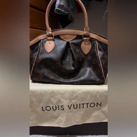 Louis Vuitton luxury handbag - Picture 5 of 5